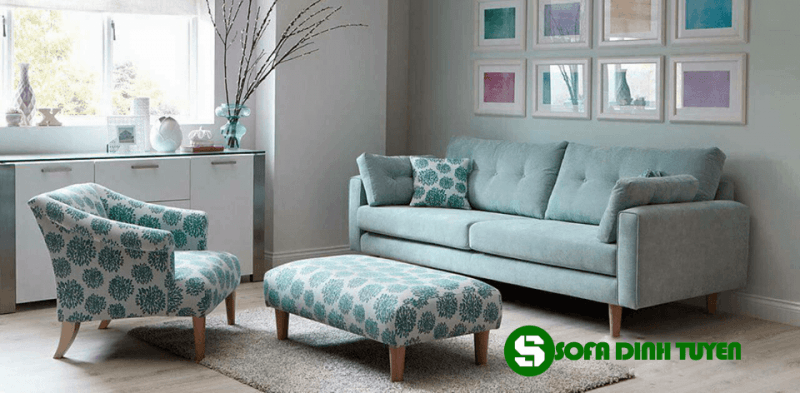 Kích thước nhỏ gọn tinh tế kết hợp với gam màu đẳng cấp mang tới bộ sofa đẹp và sang trọng