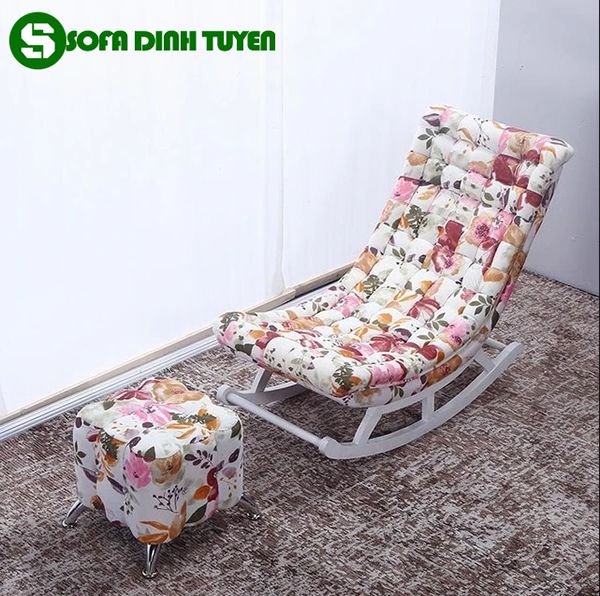 ghế sofa nằm đọc sách bập bênh