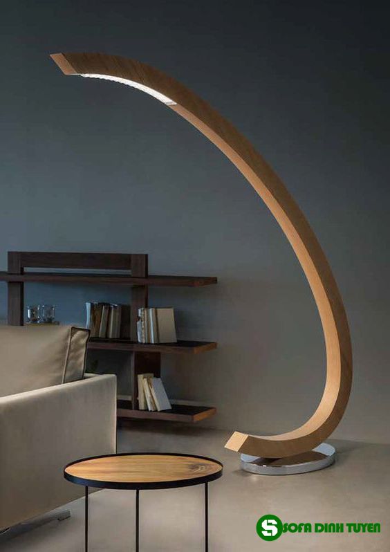đèn góc sofa gỗ tự nhiên