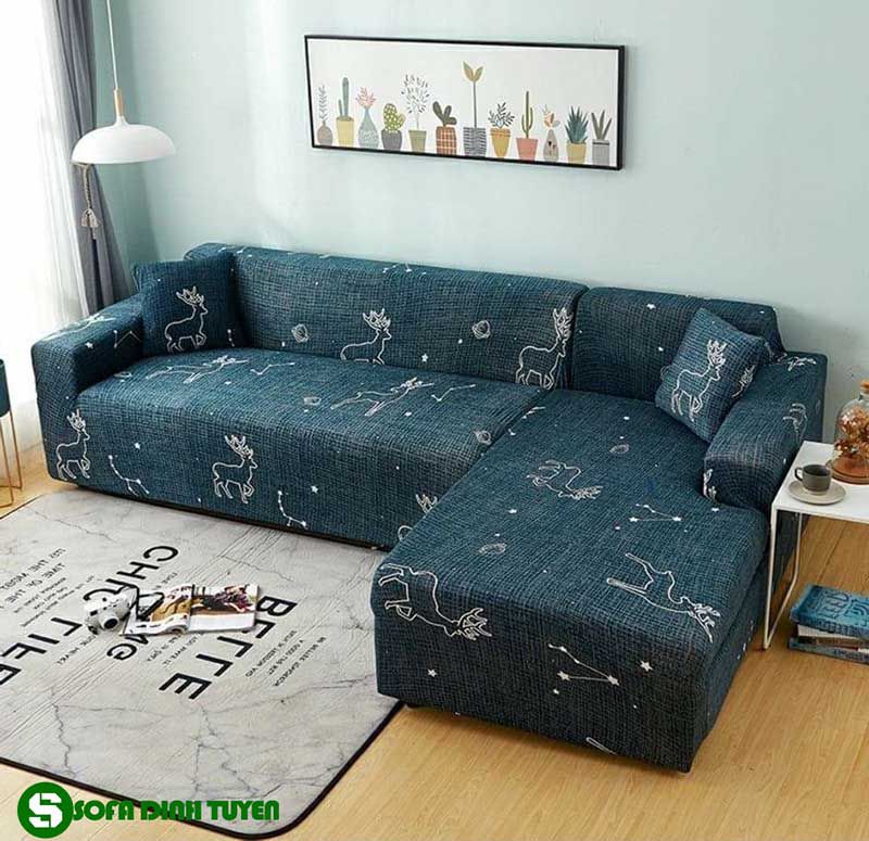 Bọc sofa nỉ là giải pháp khi bộ sofa gia đình cũ đã bị hỏng.