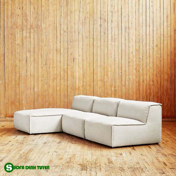 ghế sofa màu kem dạng bệt