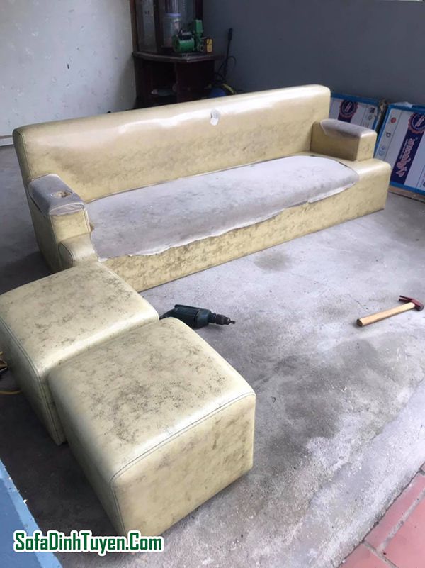 Sửa Bộ sofa cũ da bị hỏng bẩn nhìn khá kinh
