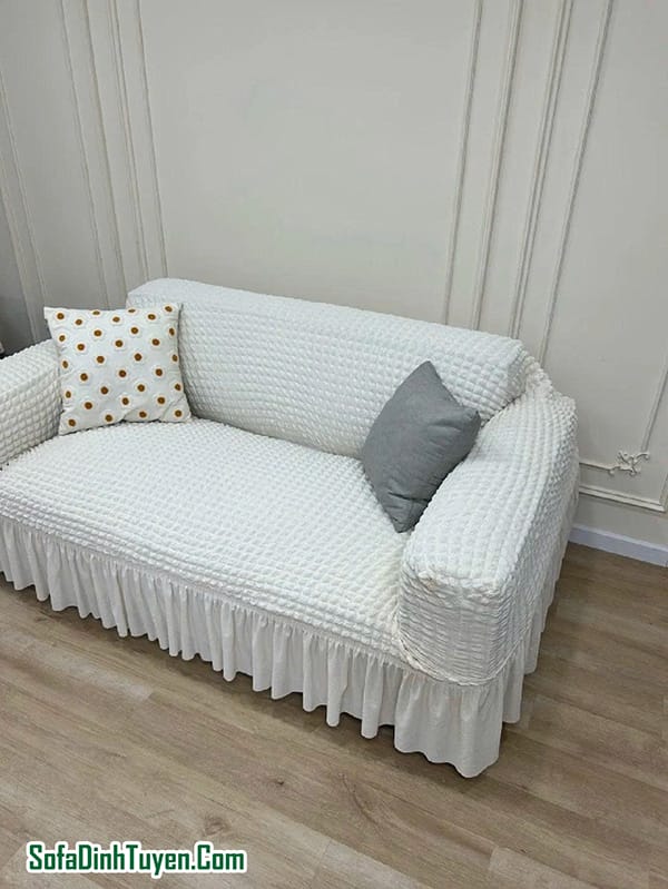 Bọc ghế sofa bằng áo bọc chuyên dụng